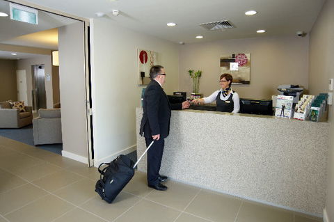 Quest Shepparton Serviced Apartments - Rental Cars 1