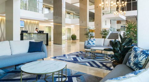 Pacific Hotel Cairns - Rental Cars 2
