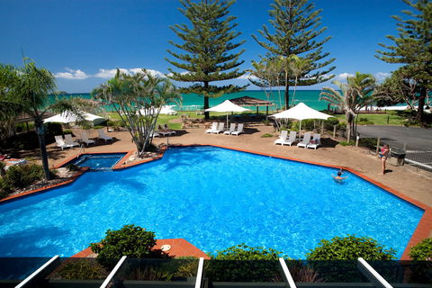 Nautilus Beachfront Villas & Spa - Rental Cars 2