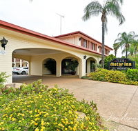 Narrandera Club Motor Inn - Rental Cars