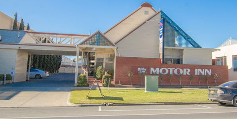 The River Boat Hotel-Echuca - Rental Cars 0