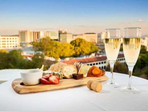 Novotel Canberra - Rental Cars 2