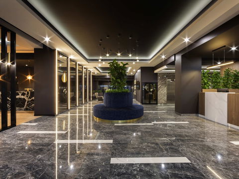 The Sebel Canberra Civic Hotel - Rental Cars 1