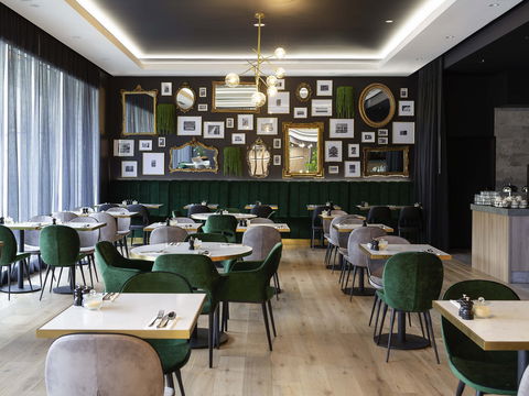 The Sebel Canberra Civic Hotel - Rental Cars 11