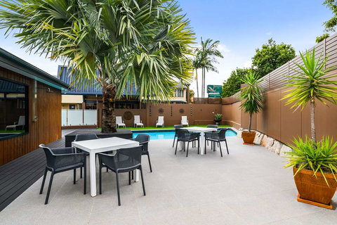 Quality Inn City Ctr Coffs Harbour - Rental Cars 9