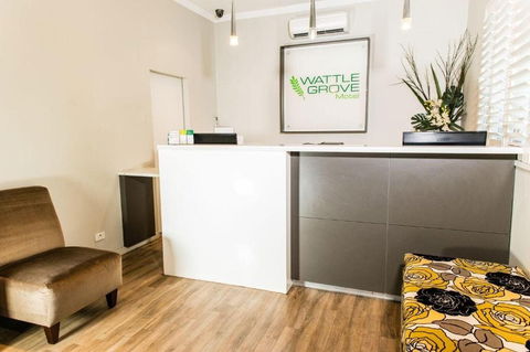 Wattle Grove Motel - Rental Cars 1