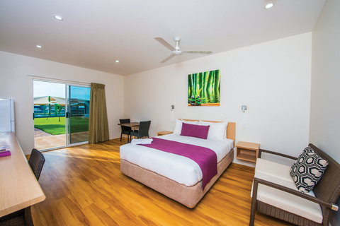 Club Tropical Resort Darwin - Rental Cars 5