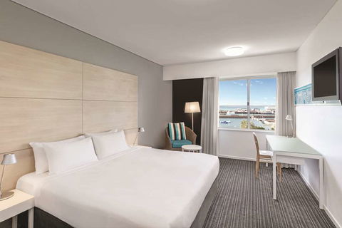 Vibe Hotel Darwin Waterfront - Rental Cars 10
