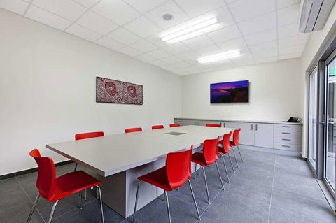 Argus Hotel Darwin - Rental Cars 10