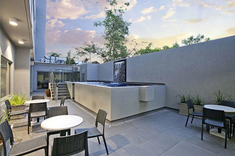 Argus Hotel Darwin - Rental Cars 11