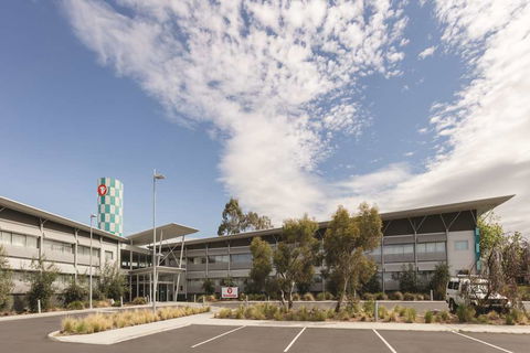 Travelodge Hobart Airport - Rental Cars 0