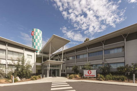 Travelodge Hobart Airport - Rental Cars 2