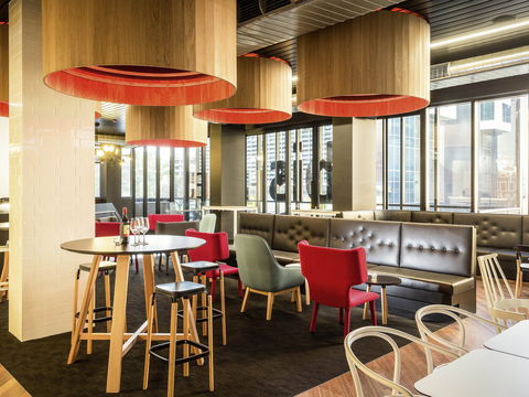 Ibis Adelaide - Rental Cars 2