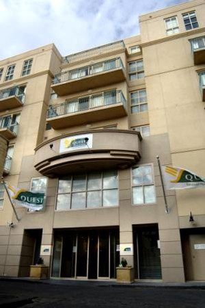 Quest Carlton on Finlay - Rental Cars 0