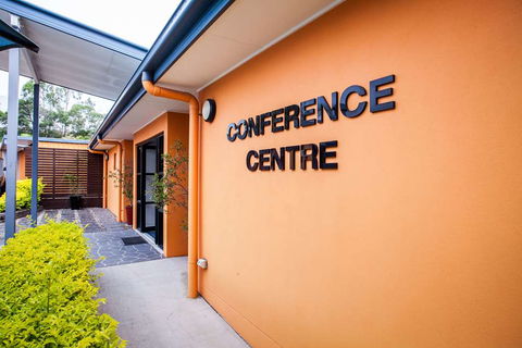 Darra Motel And Conference Centre - Rental Cars 0