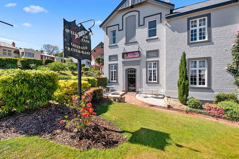 Quality Hotel Colonial Launceston - Rental Cars 1