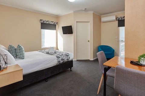 Elphin Villas - Rental Cars 2