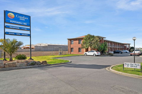 Peppermill Inn - Rental Cars 0