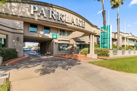 Quality Hotel Parklake Shepparton - Rental Cars 0