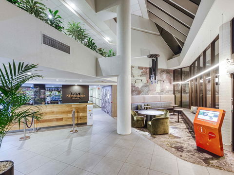 Mercure Penrith - Rental Cars 2