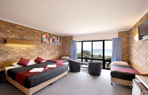 Kangaroo Island Seaside Inn - Rental Cars 1
