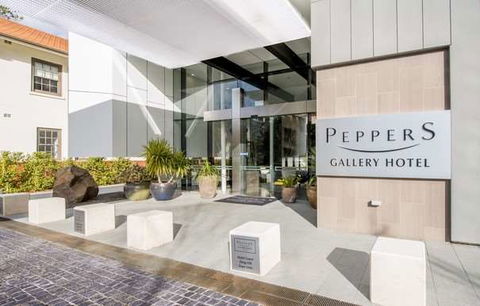 Peppers Gallery Hotel, Canberra - Rental Cars 0