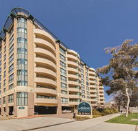 Adina Serviced Apartments James Court - Rental Cars