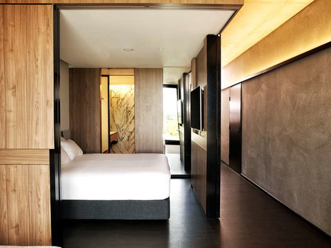 A By Adina Canberra - Rental Cars 6