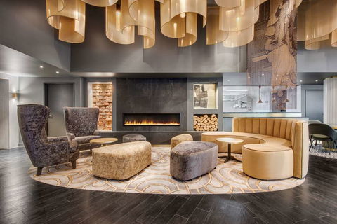 Vibe Hotel Hobart - Rental Cars 2