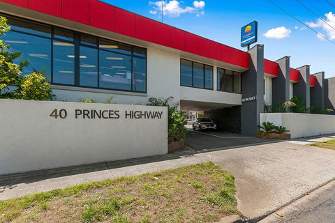 Comfort Inn Traralgon - Rental Cars 2