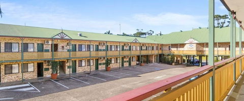 Bayswater Tweed Motel - Rental Cars 0