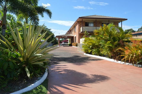 Kennedy Drive Motel - Rental Cars 0