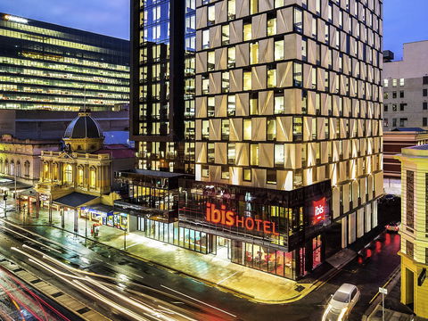 Ibis Adelaide - Rental Cars 0
