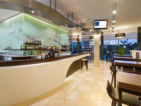 Novotel Brisbane Airport - Rental Cars 2