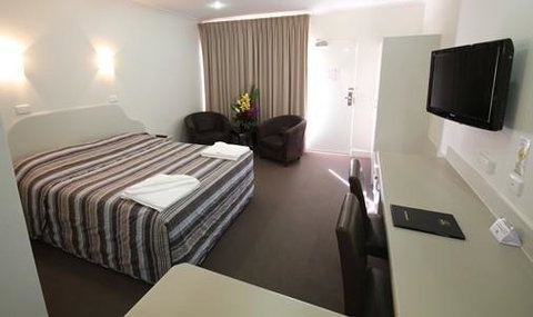 Ceduna Foreshore Hotel/Motel - Rental Cars 1