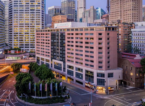PARKROYAL Darling Harbour, Sydney - Rental Cars 1