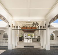 Mantra PortSea - Rental Cars