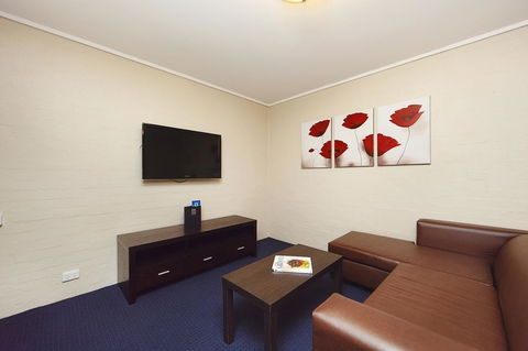 Ibis Styles Canberra - Rental Cars 13