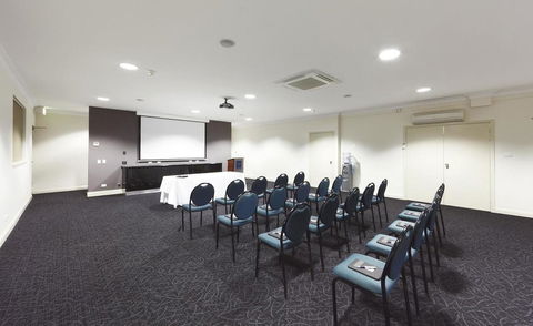 Ibis Styles Canberra - Rental Cars 14