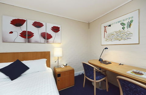 Ibis Styles Canberra - Rental Cars 41