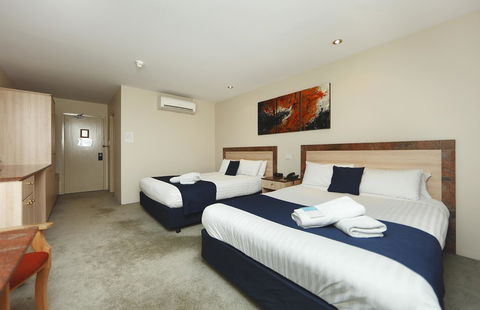 Ibis Styles Canberra - Rental Cars 40