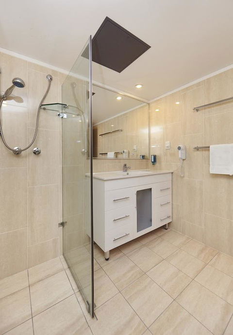 Ibis Styles Canberra - Rental Cars 19