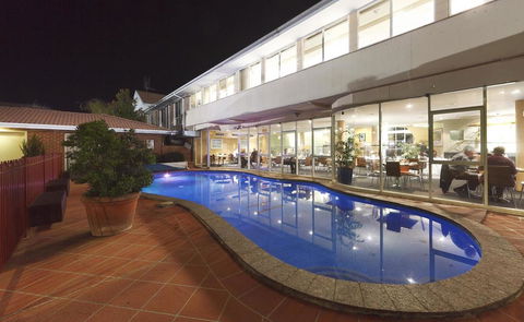 Ibis Styles Canberra - Rental Cars 16