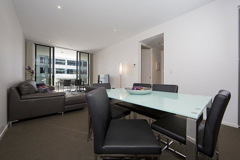 Manhattan 303 Canberra City ACT - Rental Cars 29