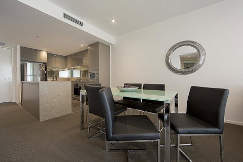 Manhattan 303 Canberra City ACT - Rental Cars 30