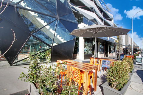 IQ Smart Apartments 704 Braddon ACT - Rental Cars 0