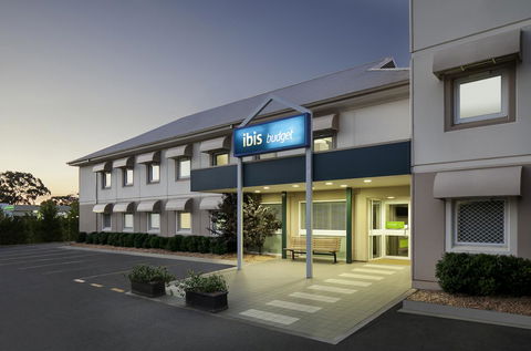 Ibis Budget Canberra - Rental Cars 0