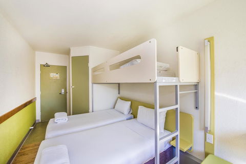 Ibis Budget Canberra - Rental Cars 18