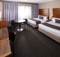 Quality Hotel Dickson - Rental Cars