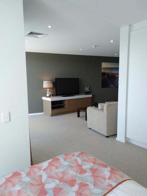 Wallaroo Marina Executive Apartments - Rental Cars 3